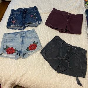 American Eagle shorts - Size 4 - 4 pair